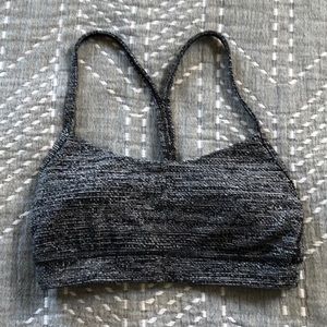 Lululemon Flow Y sports bra Sz 2